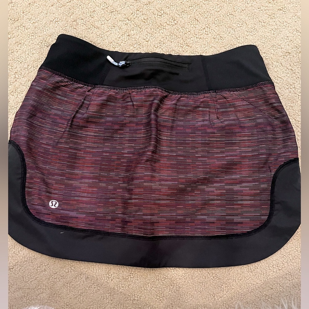 Lululemon Multi Purple And Black Pattern Skort - image 5